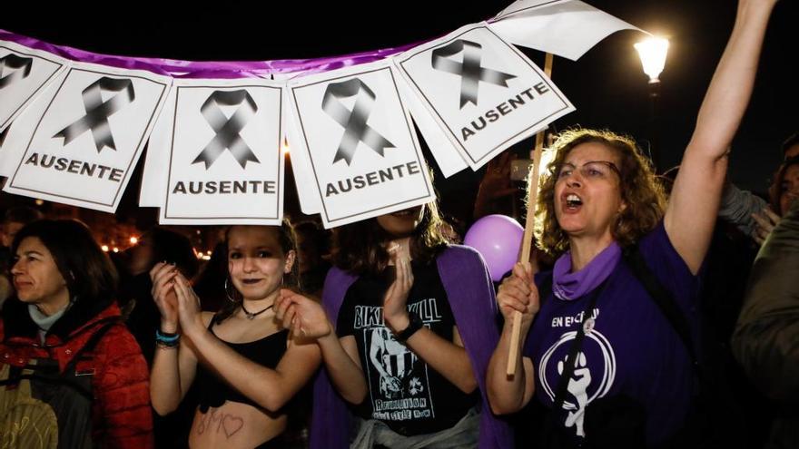 CSI convoca una huelga general en Asturias para el Día de la Mujer