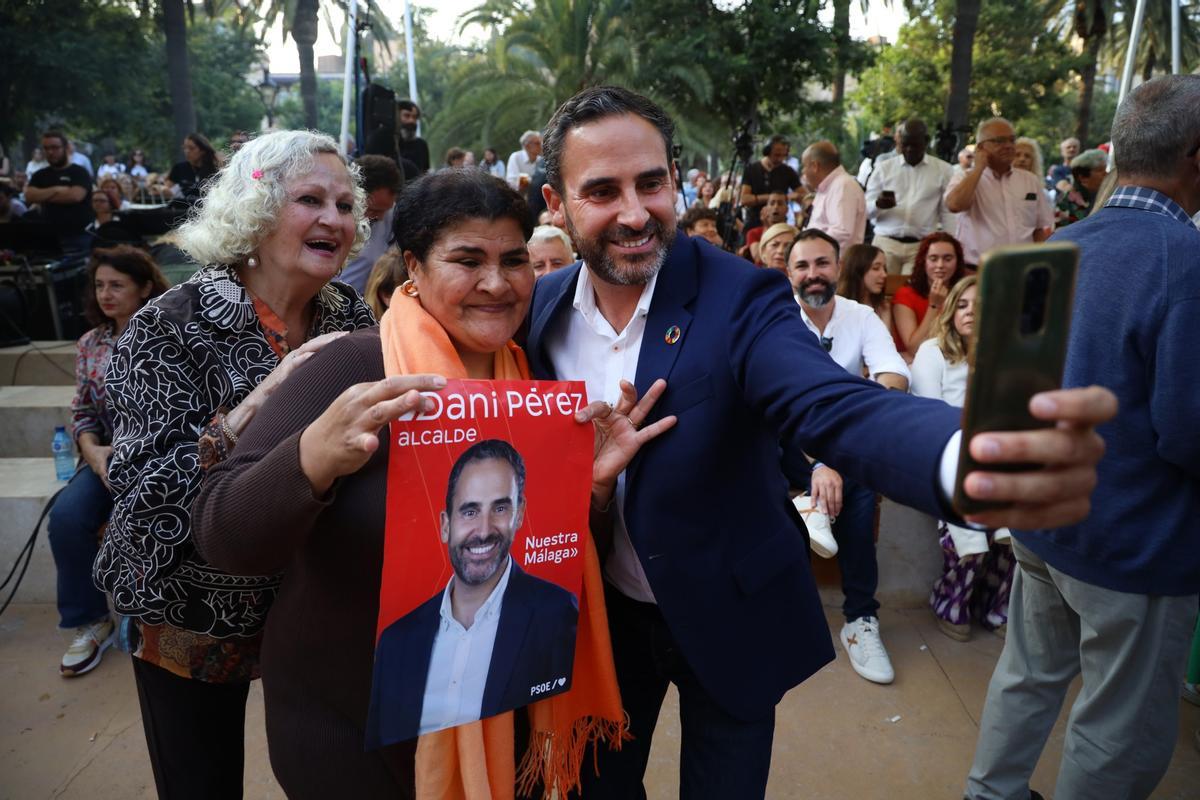 Calviño y Espadas apoyan a Dani Pérez en el acto de fin de campaña del PSOE en Málaga capital