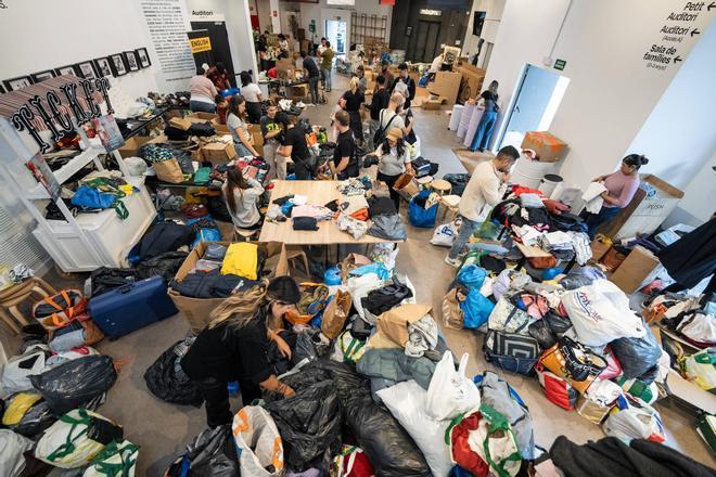Barcelona se moviliza con donaciones para los afectados tras la Dana