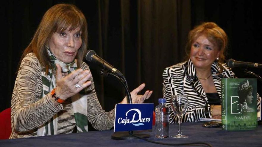 La escritora Pilar Eyre durante su última visita al foro del periódico.