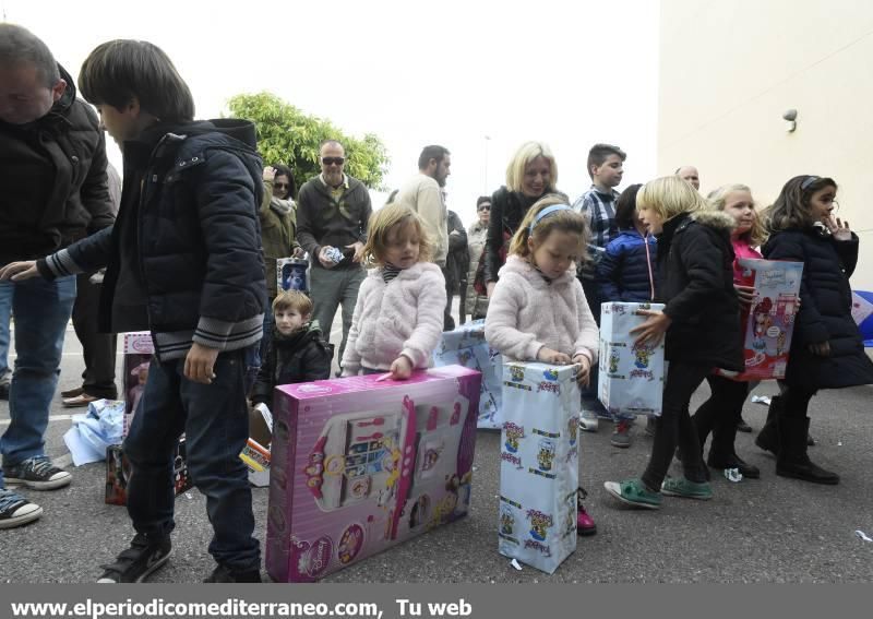 Los Reyes Magos repartieron regalos e ilusiones en Castellón