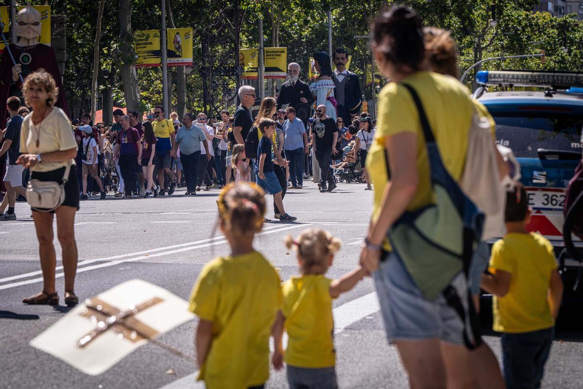 Manifestación de docentes, familias y entidades educativas para reclamar un nuevo modelo de escuela en Catalunya