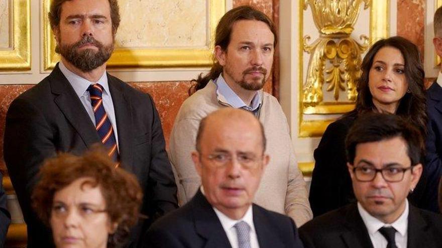 Polémica por las risas y el &quot;compadreo&quot; de Iglesias con Espinosa de los Monteros y Arrimadas