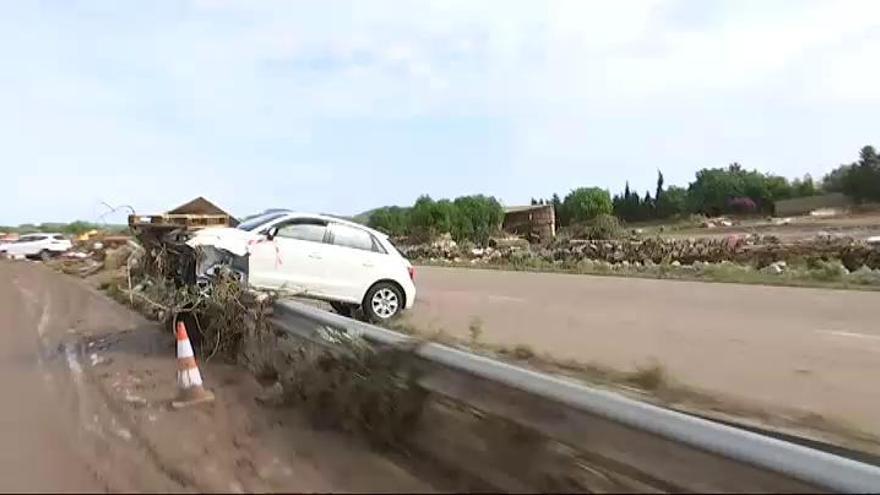 20 metros de socavón en una carretera en Artà (Mallorca) por la riada