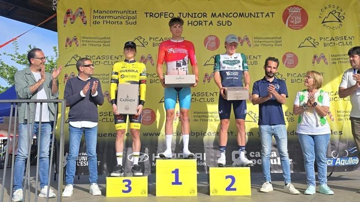 Borja Giménez, del CC Ontinyent, en el tercer puesto del podio en el Trofeo Mancomunitat Horta Sud.