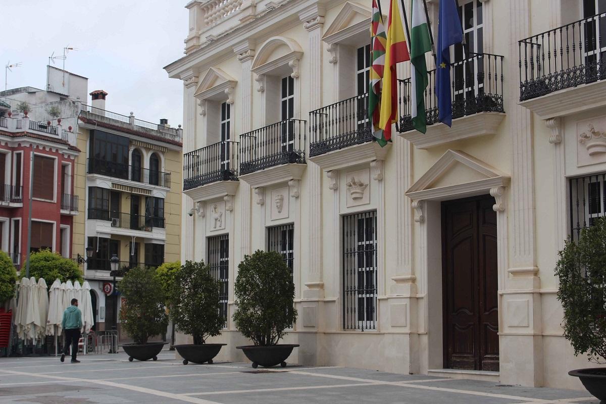 El Ayuntamiento de Cabra destina 200.000 euros para ayudas a pymes y 250.000 euros para el alquiler joven