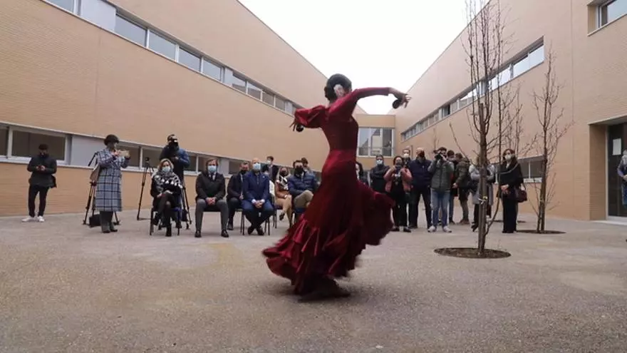 El consejero de Educación inaugura las nuevas instalaciones del CEIP Turruñuelos