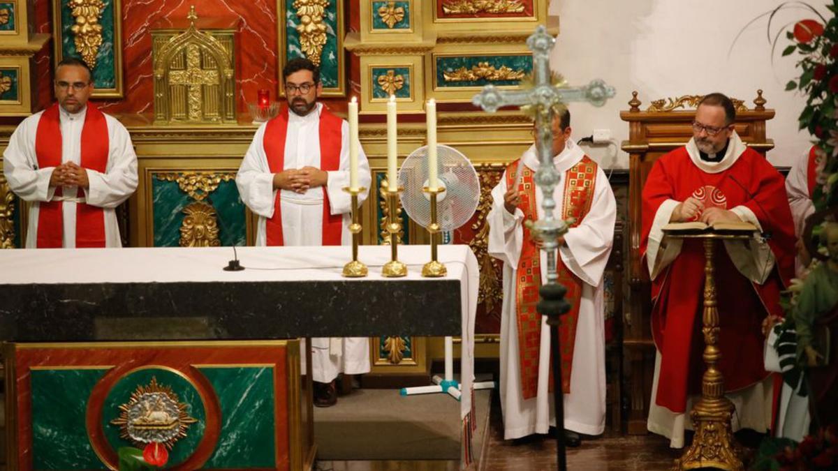 La misa estuvo presidida por el párroco de Sant Antoni, Francesc Xavier Torres Peters.