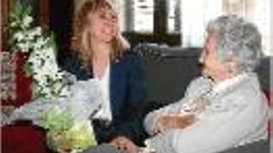 Homenatge a una àvia centenària de Vidreres