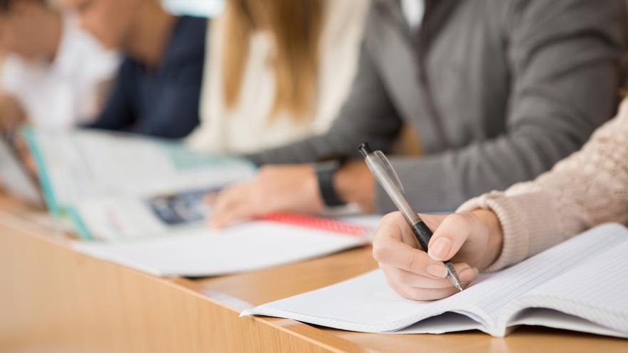 Los estudiantes de Baleares pueden pedir desde hoy las becas para el próximo curso