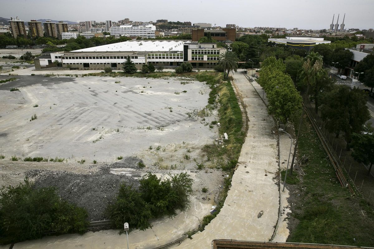 El solar de la antigua fábrica Mercedes, en el distrito de Sant Andreu, en Barcelona. El solar de la antigua fábrica Mercedes, en el distrito de Sant Andreu, en Barcelona.