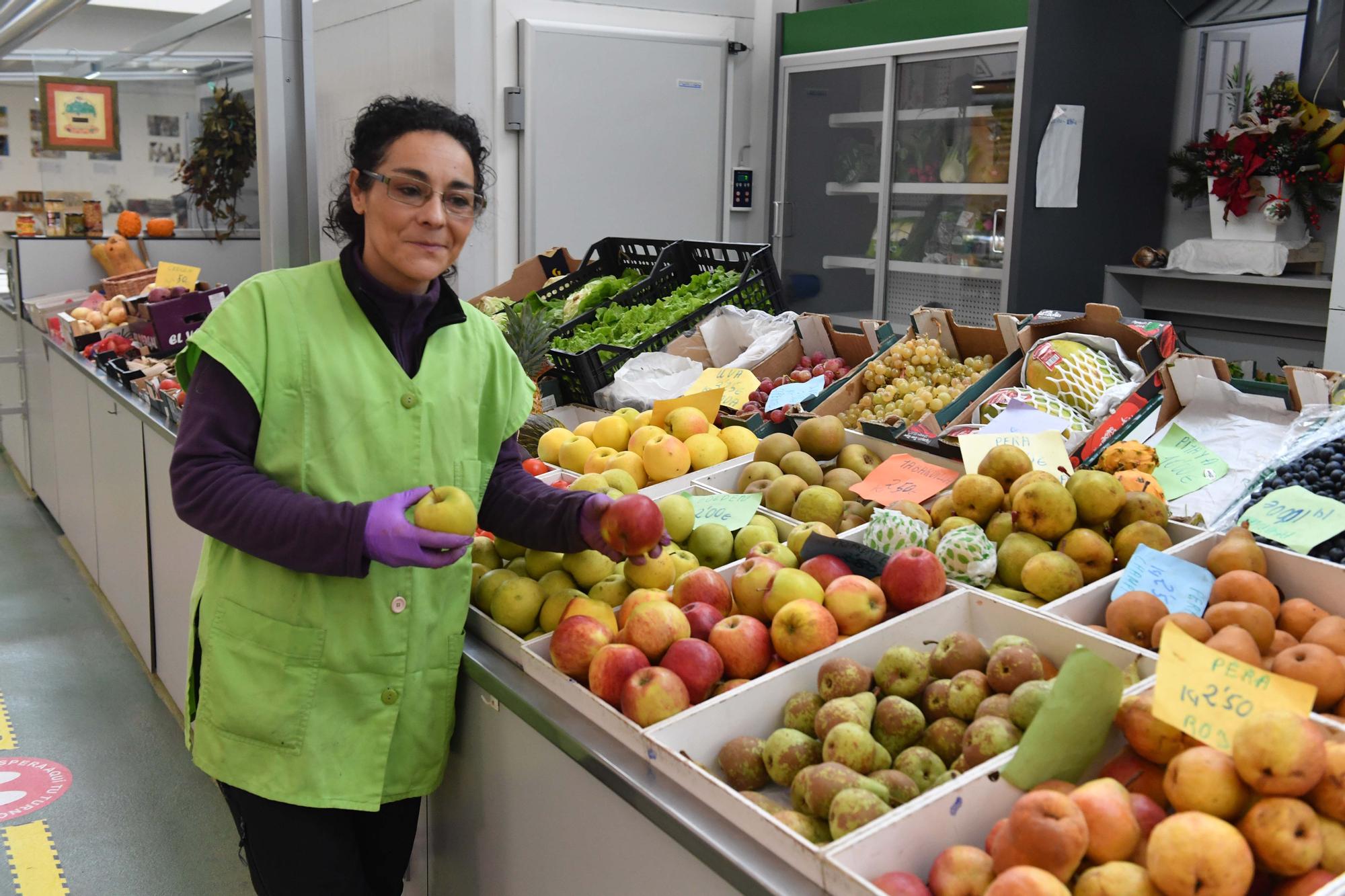 Comerciantes de A Coruña analizan la eliminación del IVA en alimentos básicos