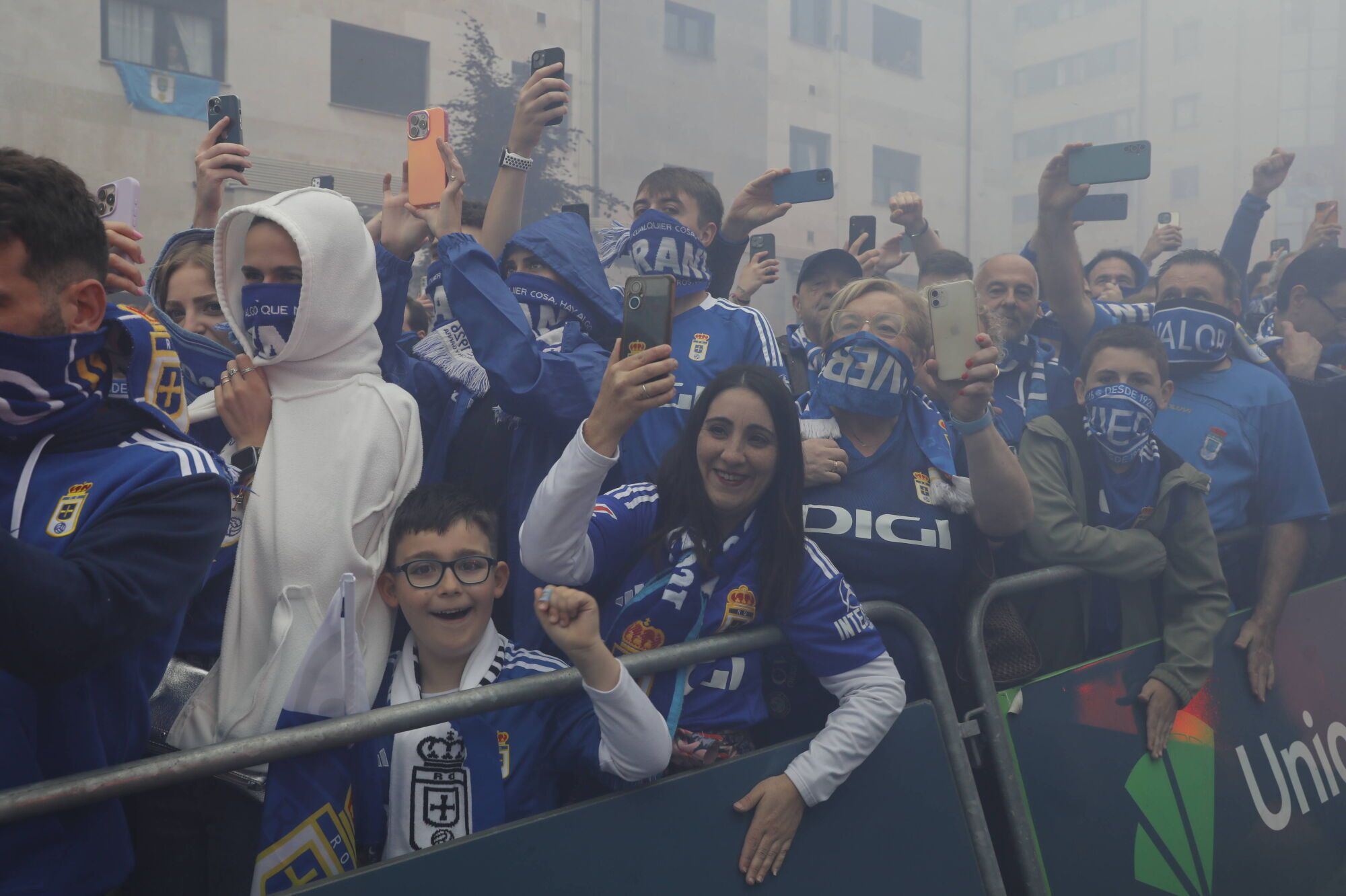 Así fue el recibimiento de la afición al Real Oviedo y toda la previa del último partido de la temporada