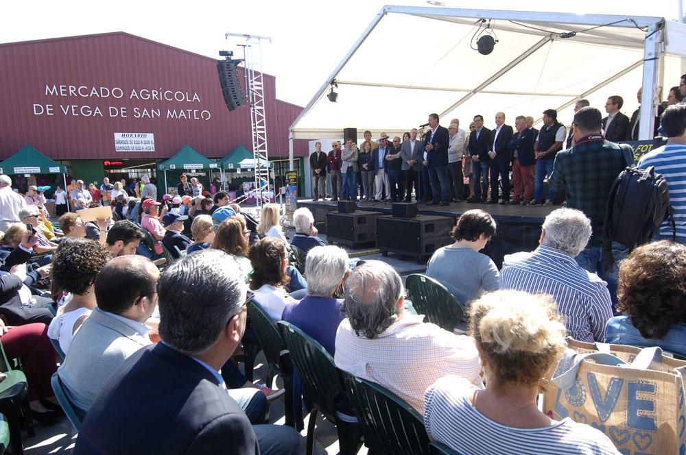 Feria de productos de la tierra en San Mateo