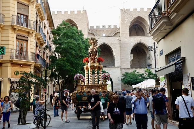 El Corpus recorre las calles de València en el Traslado