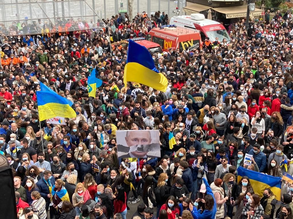 La mascletà con los colores de Ucrania, en imágenes