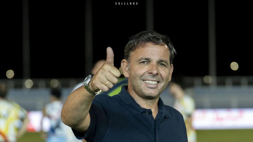 Javi Calleja ofrece 9 meses después su versión: “Me siento parte del ascenso del Oviedo: cuando me echaron estábamos en posición de luchar por todo”