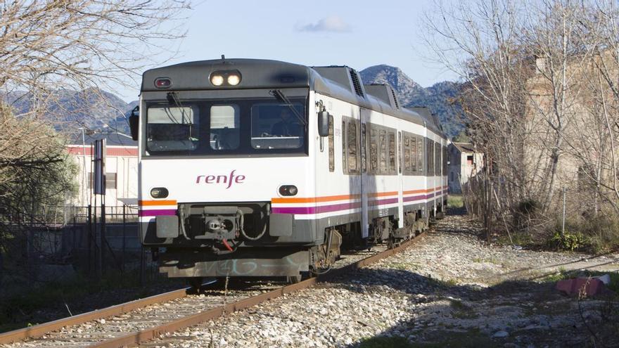 Las fuertes rachas de viento causan la cancelación de los trenes entre Xàtiva y Alcoy