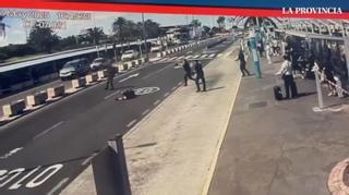 Cinco disparos hirieron de muerte al atracador del taxista en el aeropuerto de Gran Canaria