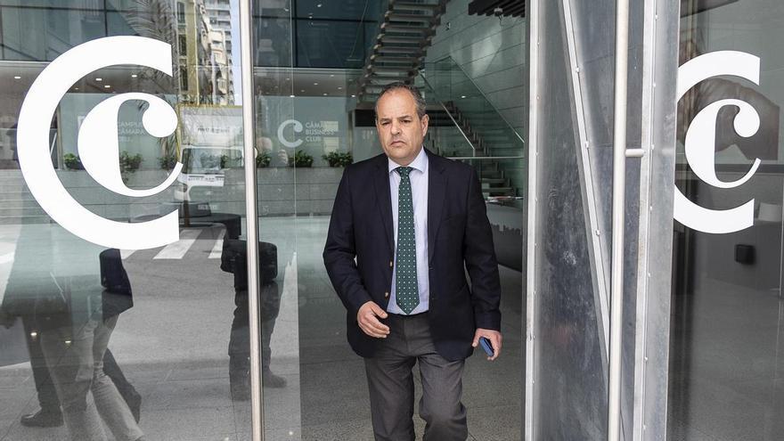 El PP y Vox bloquean en las Cortes la fiscalización de la Cámara de Comercio por el caso Baño