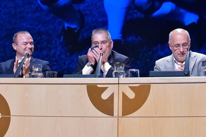 Presentación del libro sobre el entrenador de ...