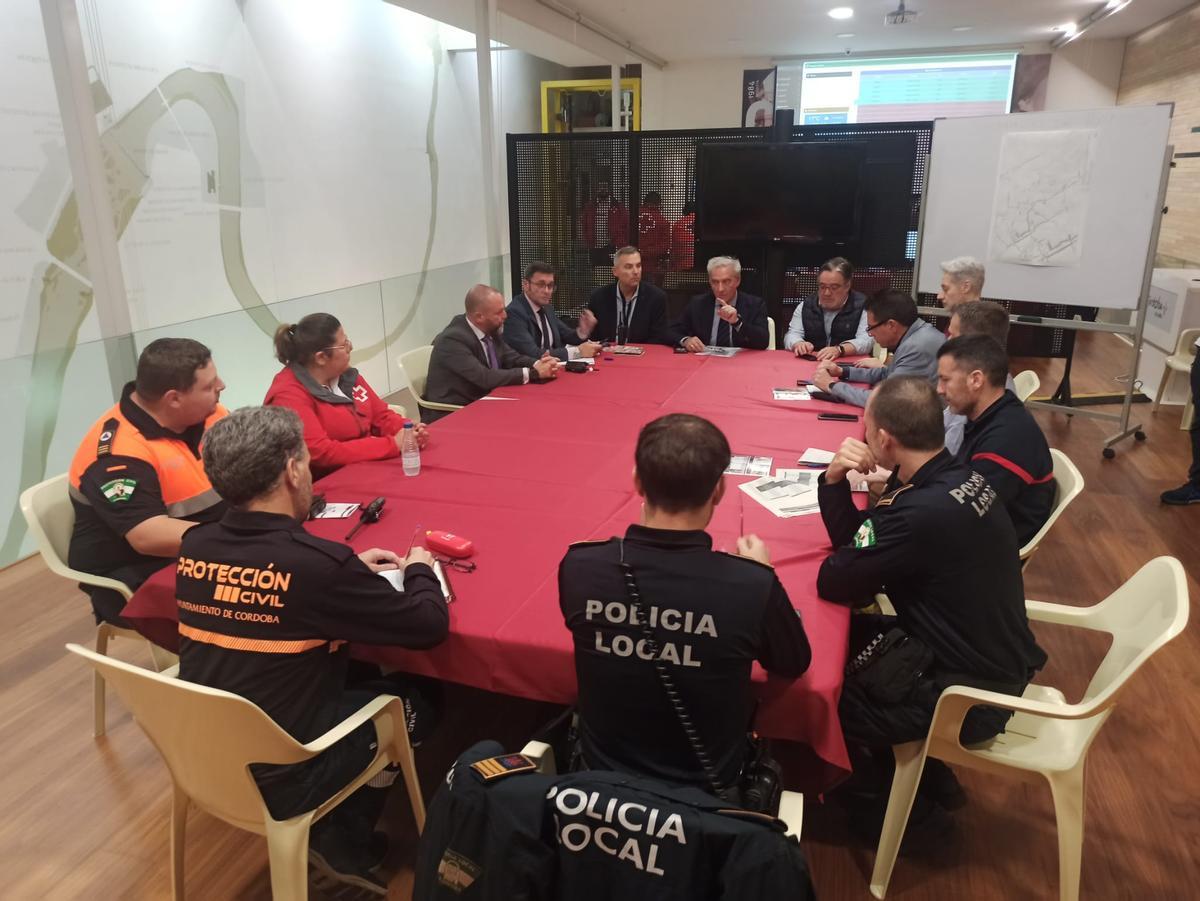 Reunión de coordinación del CECOP este Lunes Santo, en el Centro de Recepción de Visitantes.