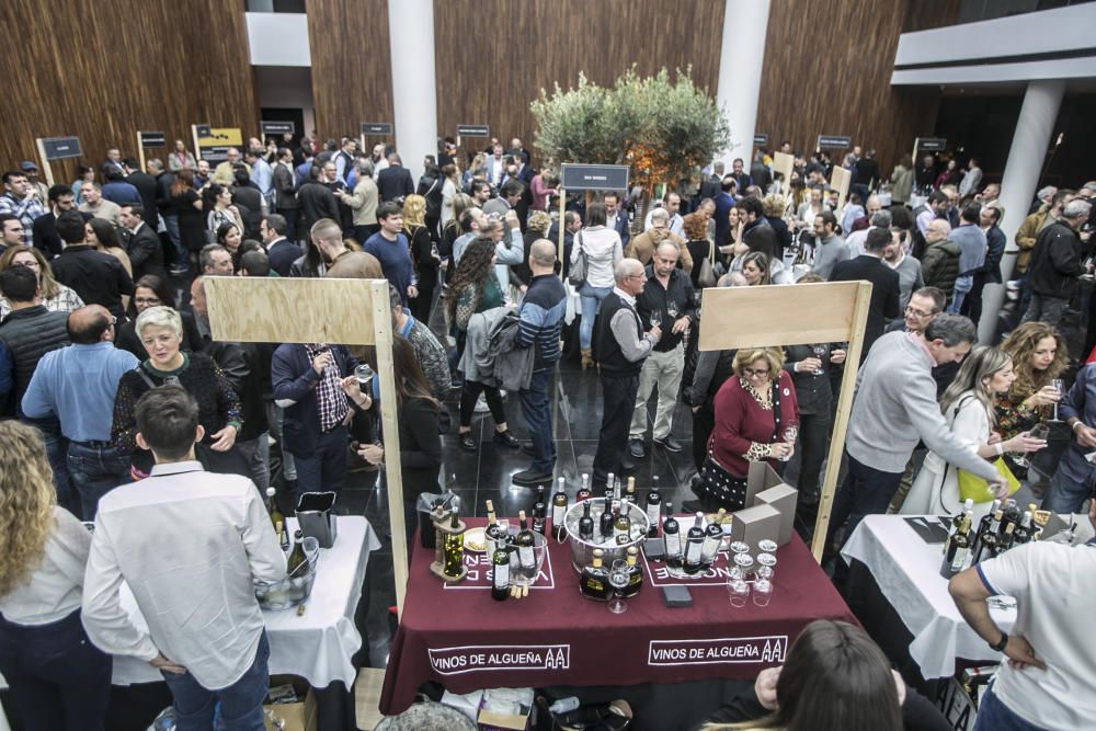 La DOP Vinos Alicante entrega al Museo del Prado el Premio Fondillón