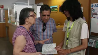 Barcelona acerca los refugios climáticos a vecinos y comercios con informadores a pie de calle