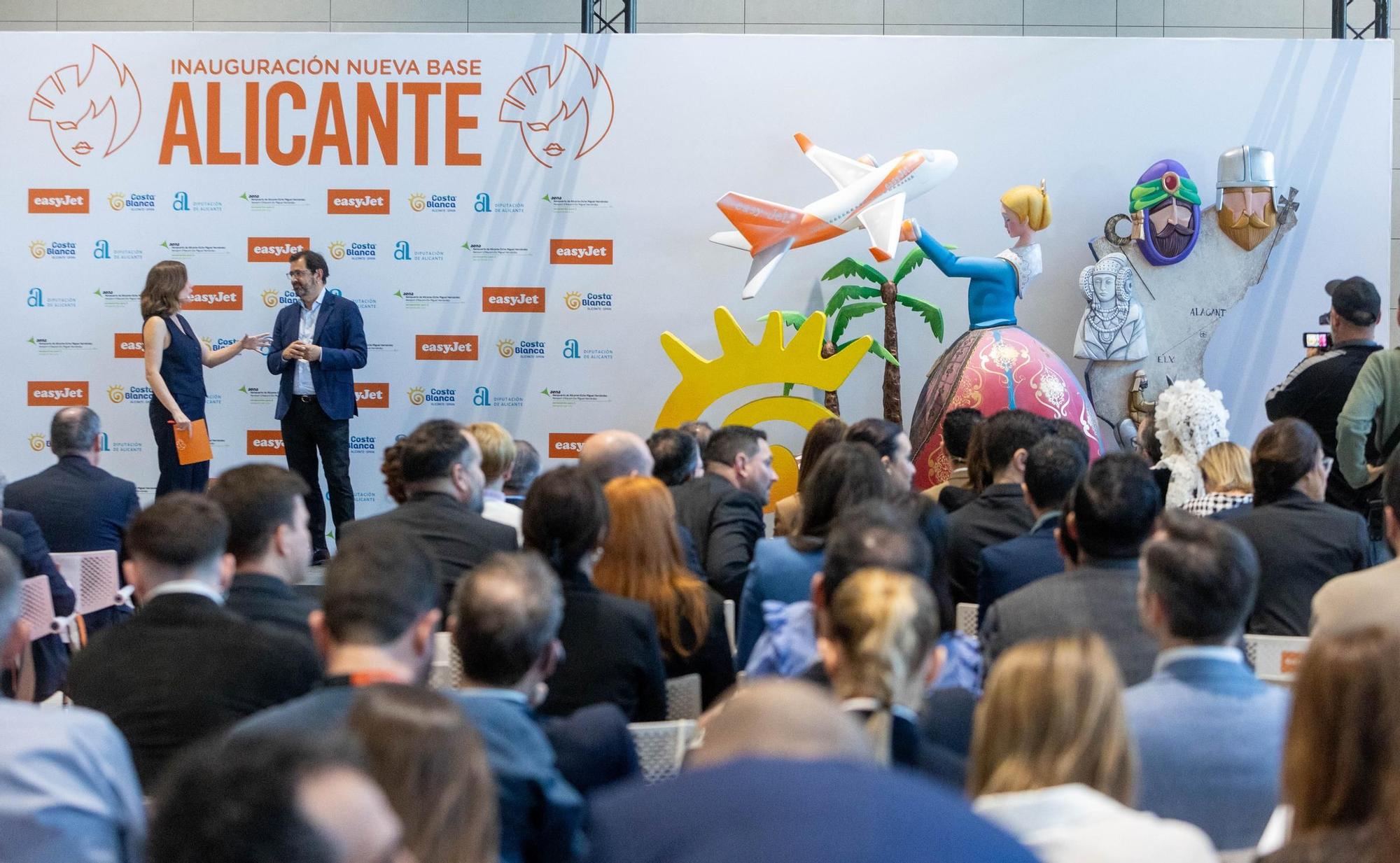 Presentación de la nueva base de Easyjet en el Aeropuerto de Alicante-Elche Miguel Hernández