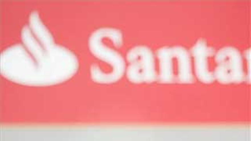 El Santander tendrá que devolver 11.430 euros a un cliente por cobrarle intereses abusivos