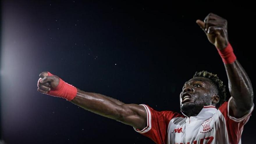 Caicedo arrasa en Argentina tras fracasar en el Sporting: cuatro de cuatro de J.J.