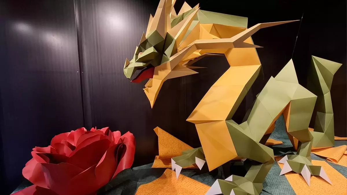 Sant Jordi por adelantado: locales de Barcelona que ya tienen dragones, rosas y libros