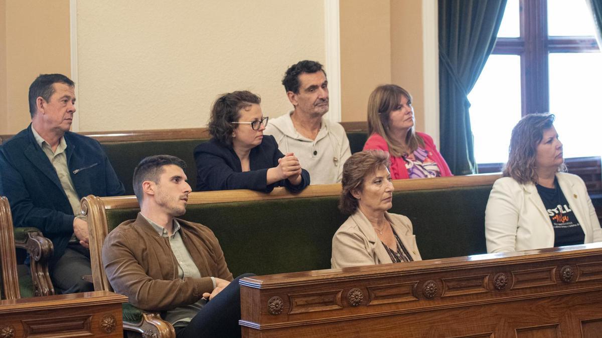 Grupo socialista en el pleno de esta semana.