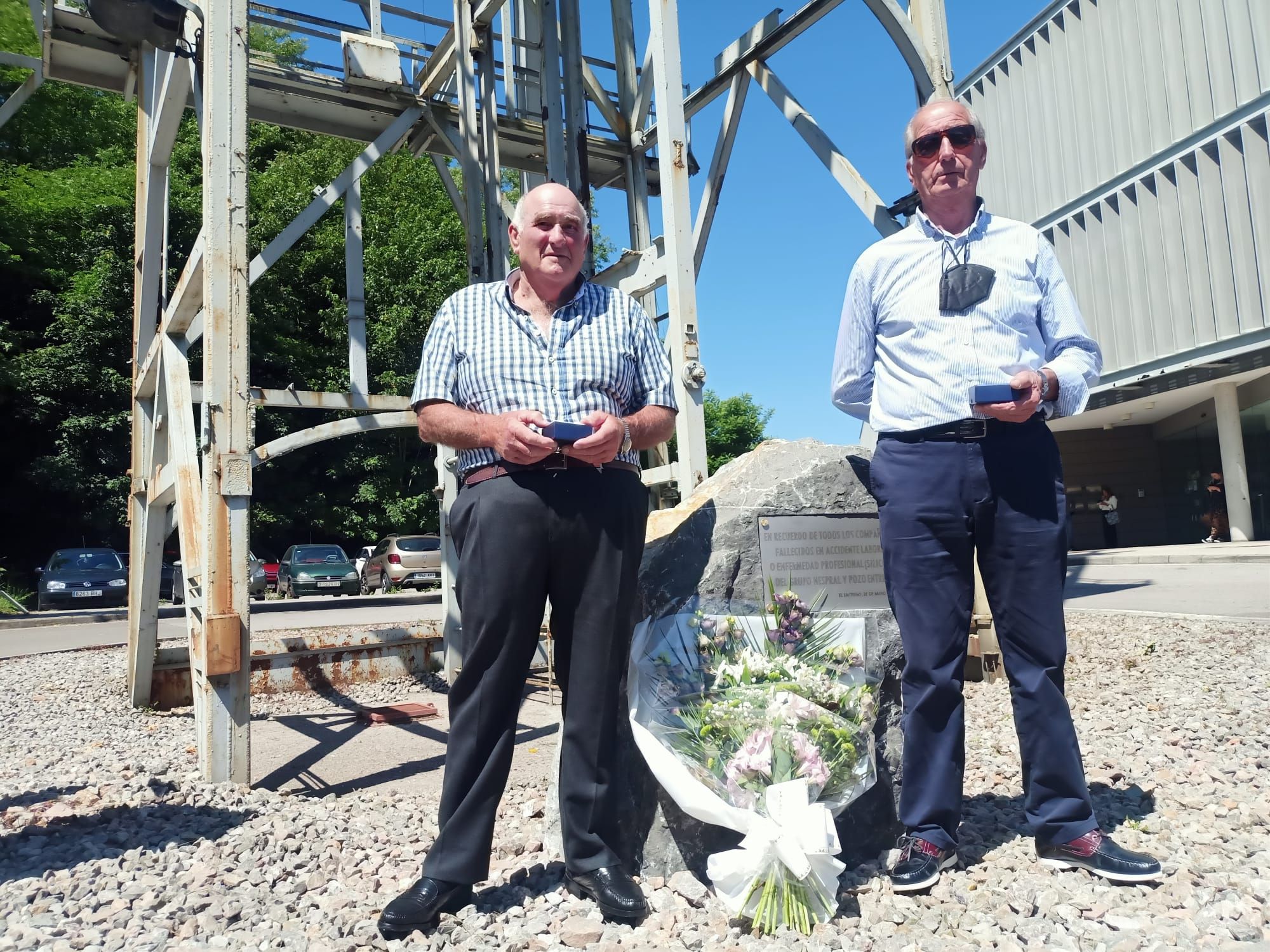 Homenaje a los mineros fallecidos en el Pozo Entrego