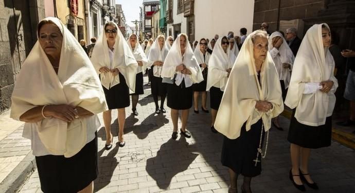 19.04.19. Las Palmas de Gran Canaria. SEMANA SANTA. Procesión de Las Mantillas en Vegueta.  Foto Quique Curbelo  | 19/04/2019 | Fotógrafo: Quique Curbelo