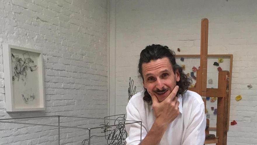 El artista Octavio Floreal inaugura la muestra ‘Indágine IX’26’ en el Centro de Artes Plásticas del Cabildo