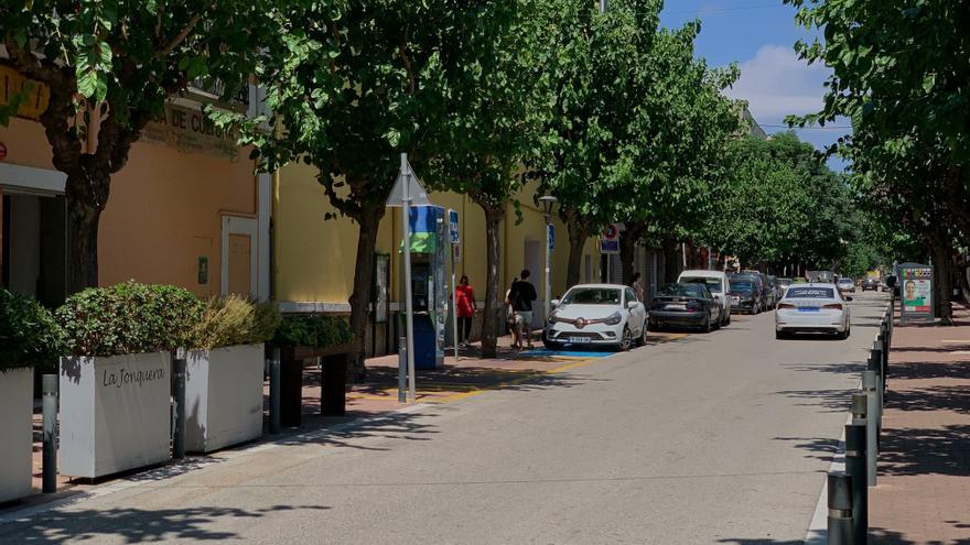 L’Ajuntament de la Jonquera bonifica una hora al dia la zona blava al veïnat