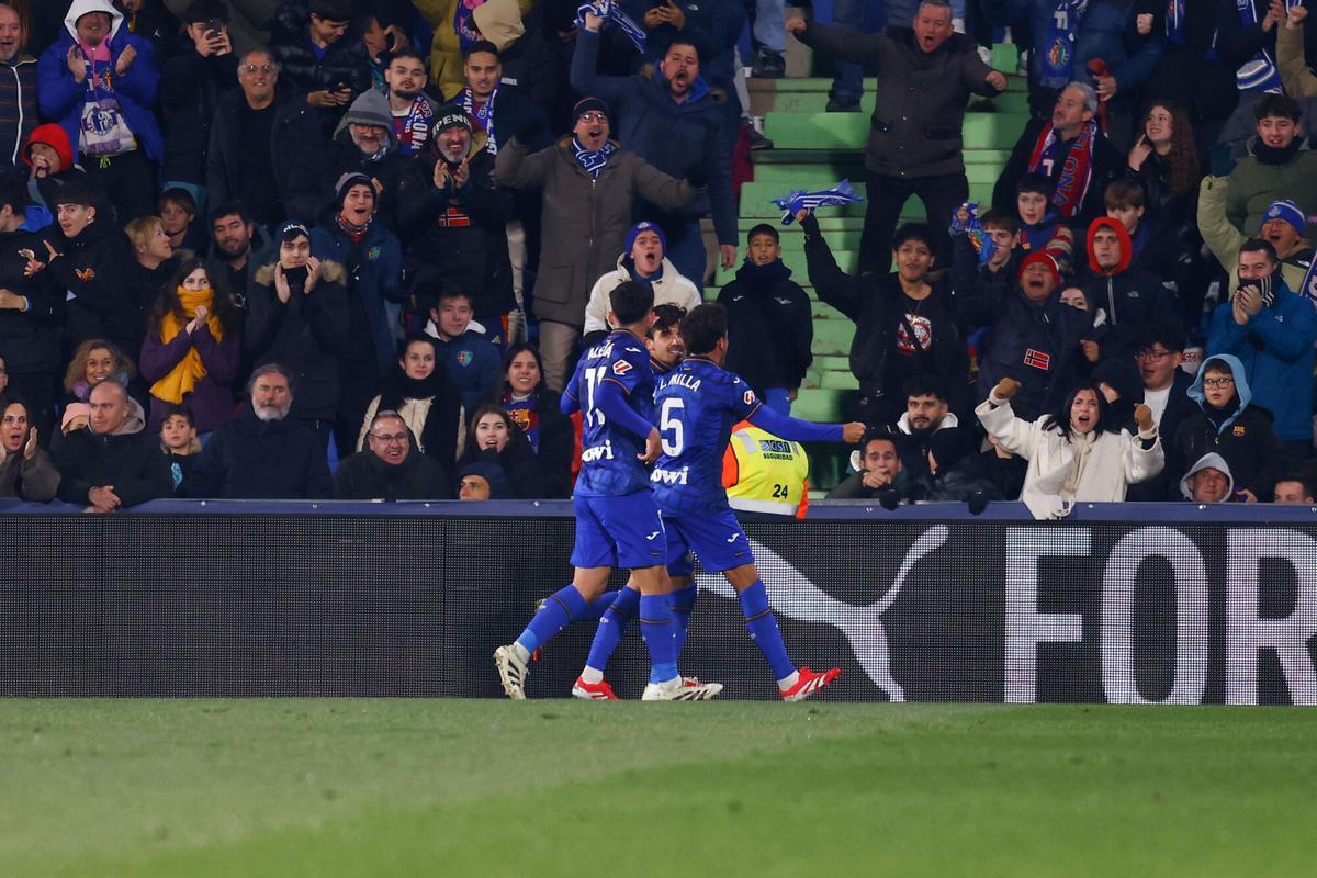 Mauro Arambarri of Getafe CF celebrates a goal during the Spanish League, LaLiga EA Sports, football match played between Getafe CF and FC Barcelona at Coliseum de Getafe stadium on January 18, 2025, in Madrid, Spain. AFP7 18/01/2025 ONLY FOR USE IN SPAIN. Dennis Agyeman / AFP7 / Europa Press;2025;SPAIN;SPORT;ZSPORT;SOCCER;ZSOCCER;Getafe CF v FC Barcelona - LaLiga EA Sports;