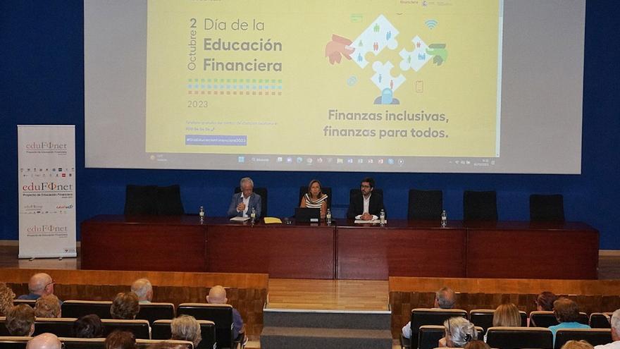 El Proyecto Edufinet de Unicaja se suma al Día de la Educación Financiera con diversas actividades