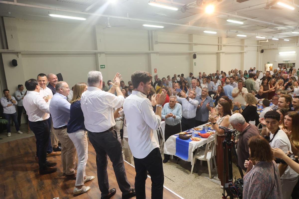 Primera exhibición de fuerza del PPCV antes de la batalla de Valencia en presencia de Tellado