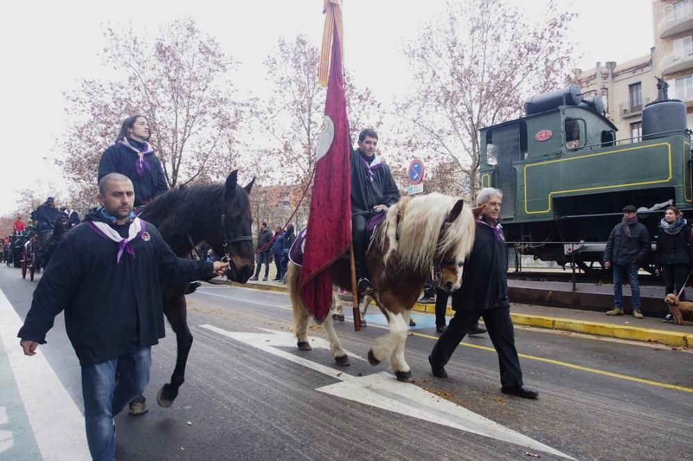 La pluja fa endarrerir la sortida dels Tres Tombs d'Igualada