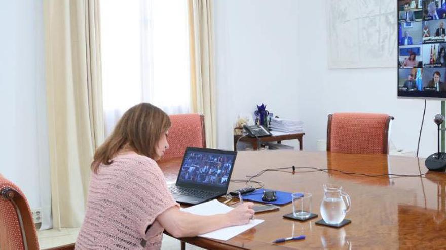 La presidenta del Govern, Francina Armengol, durante la reunión de los presidentes autonómicos con Pedro Sánchez.