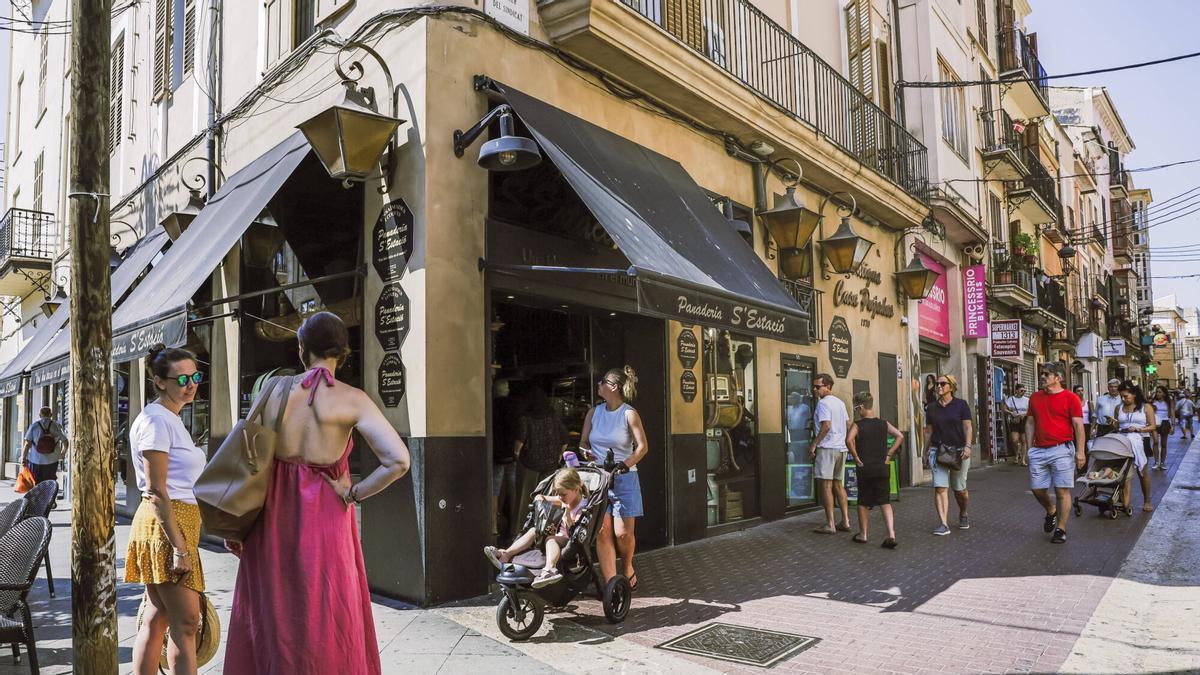 La calle donde toda Mallorca iba a comprar y ahora va a comer