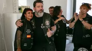 Un corte de pelo solidario en Ibiza a manos de los Ángeles Barberos