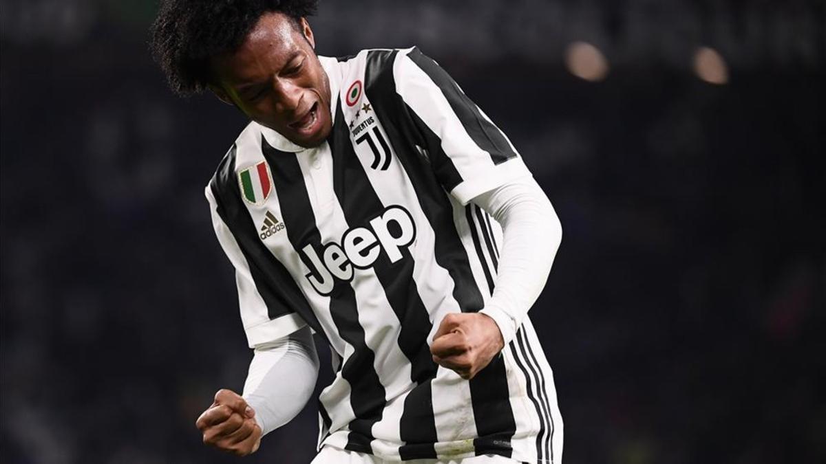 Cuadrado adelantó a la Juventus en los minutos finales