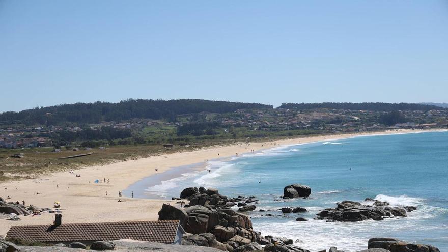 La temporada de cría del chorlitejo condiciona la utilización de las playas