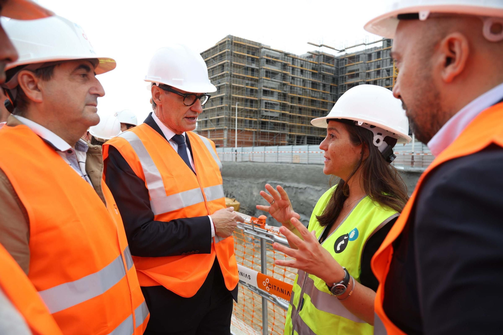 Salvador Illa e Inés Rey visitan las obras de Xuxán