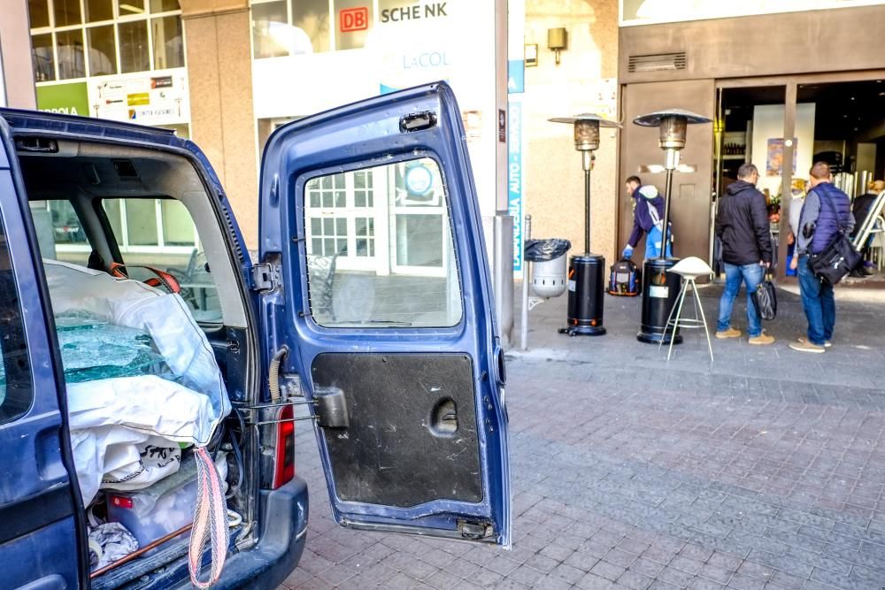 Robo con alunizaje en un pub del centro de Elda