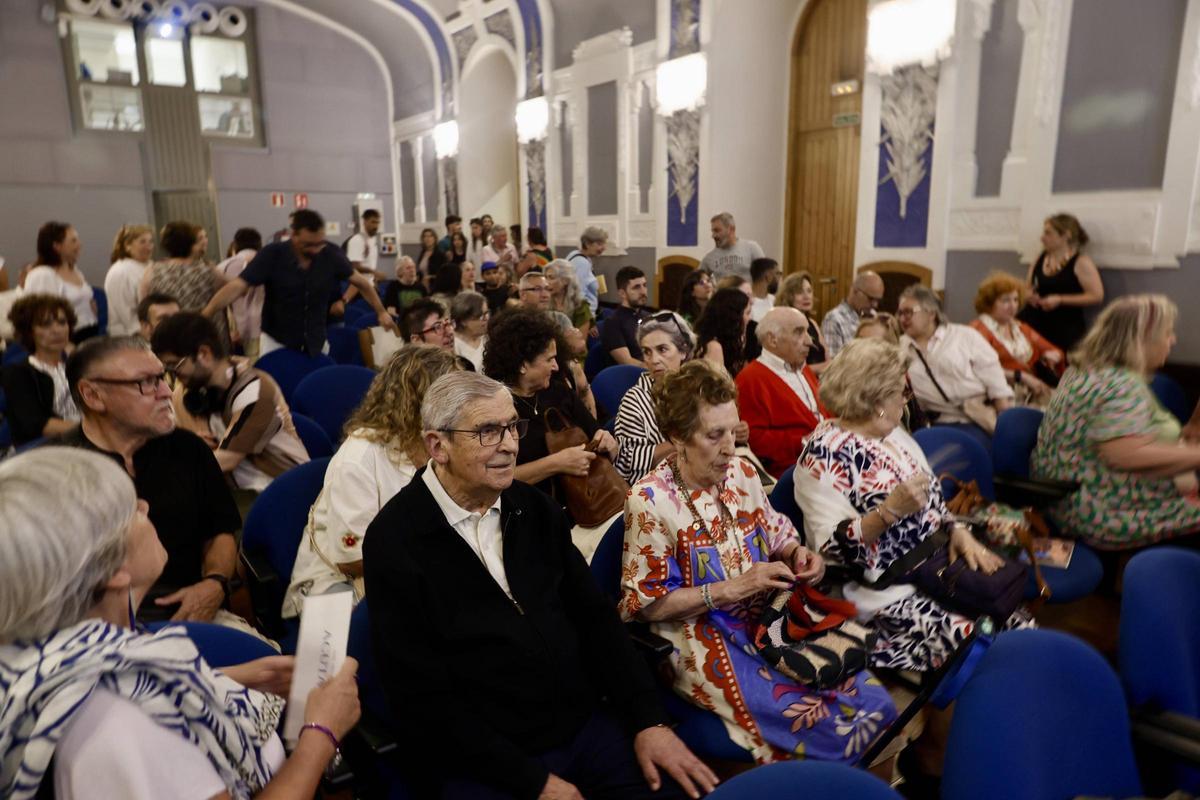 El ambiente de la Feria del Libro de Gijón, en imágenes El ambiente de la Feria del Libro de Gijón, en imágenes