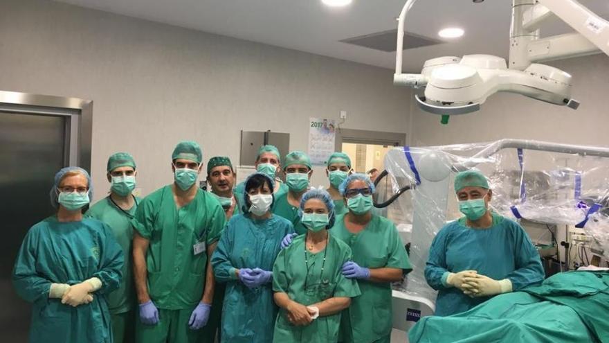 El Reina Sofía usa los primeros equipos de radioterapia intraoperatoria en pacientes con cáncer de mama